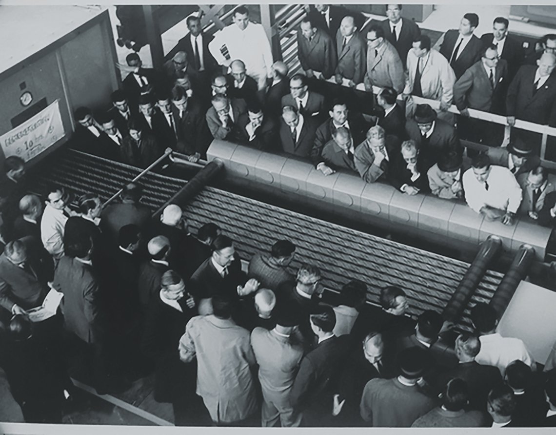 عرض تقنيات طباعة المنسوجات من Stork ( SPG Prints حاليا) في معرض ITMA بهانوفر عام 1963